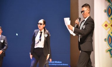 ДЭВЖЭЭ ТЭМЦЭЭНД АМЖИЛТТАЙ ОРОЛЦЛОО.