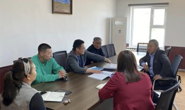 Аж үйлдвэрийн паркийн технологи дамжуулах төвөөс 2023-2024 онд хоршооллын системийг дэмжих хөтөлбөрийн хүрээнд хэрэгжүүлэх хөтөлбөр, төслүүдийг хүлээлгэн өглөө.