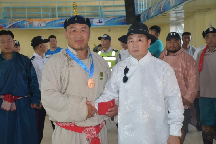 ДАЛАНЖАРГАЛАН СУМААС АЙМГИЙН НАЧИН ЦОЛТОН ТӨРЛӨӨ