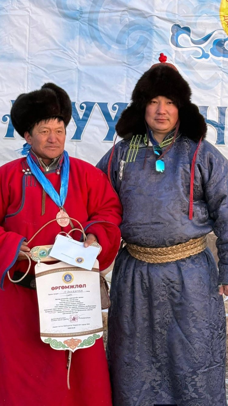 Сумын аварга шалгаруулах адуучин тэмцээн амжилттай зохион байгуулагдаж өндөрлөлөө.